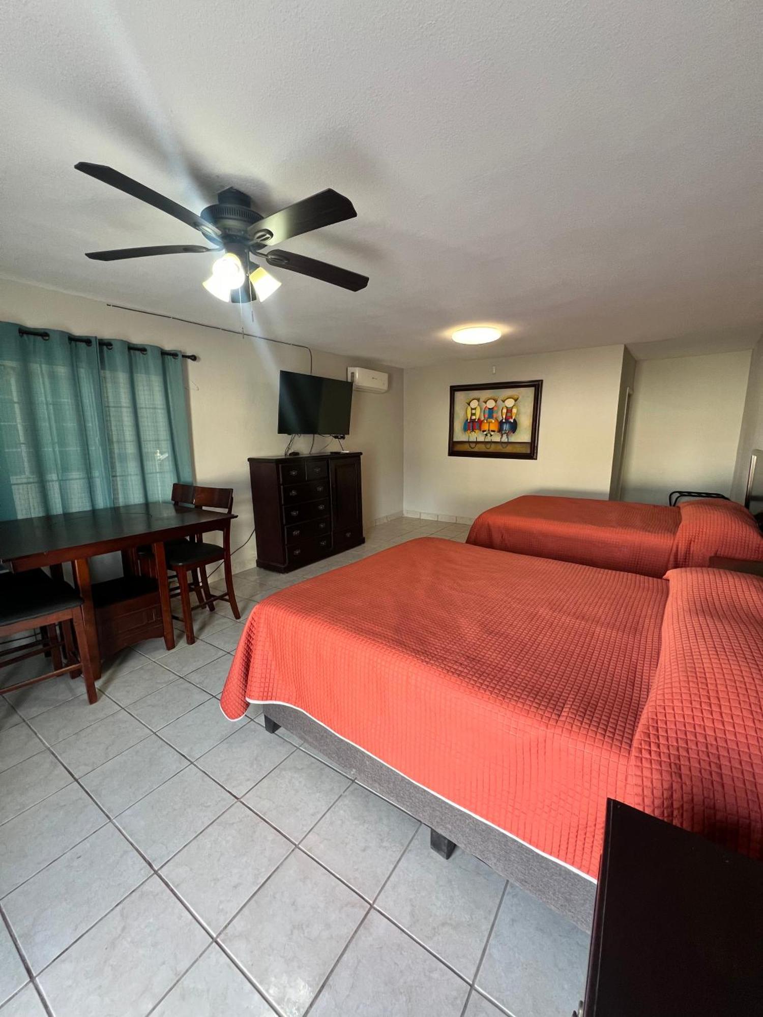 Hotel Los Pinos Inn El Golfo de Santa Clara ภายนอก รูปภาพ